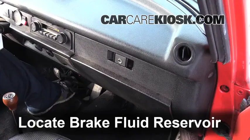 1976 Volkswagen Beetle 1.6L 4 Cyl. Convertible Brake Fluid